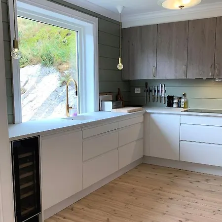 Nesje Gardstun Villa *