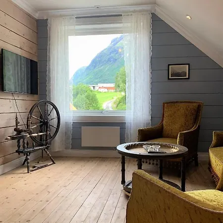 Nesje Gardstun Villa