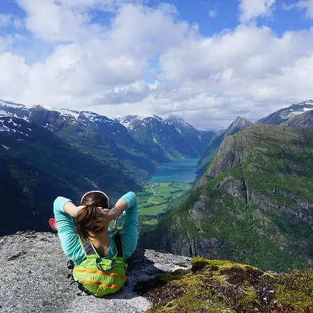 Villa Nesje Gardstun Oppstryn