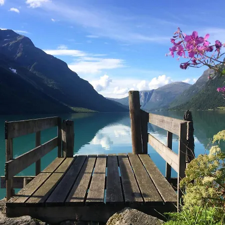 Nesje Gardstun * Oppstryn