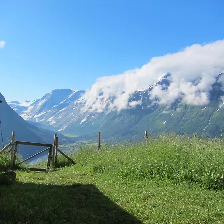 Nesje Gardstun Oppstryn