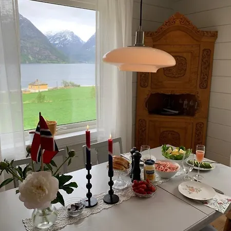 Nesje Gardstun فيلة