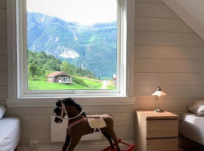 Βίλα Nesje Gardstun Oppstryn