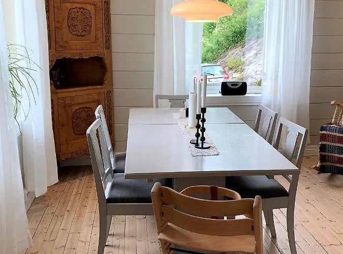 Nesje Gardstun * Oppstryn
